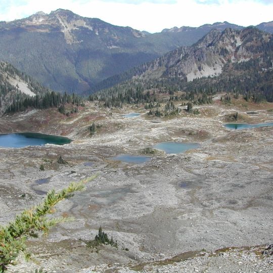 Seven Lakes Basin