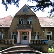 Willa ze skrzydłem wschodnim