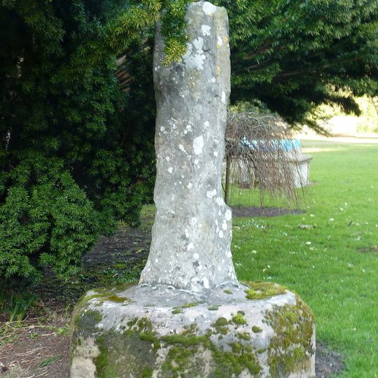 Medieval cross in Holy Trinity churchyard