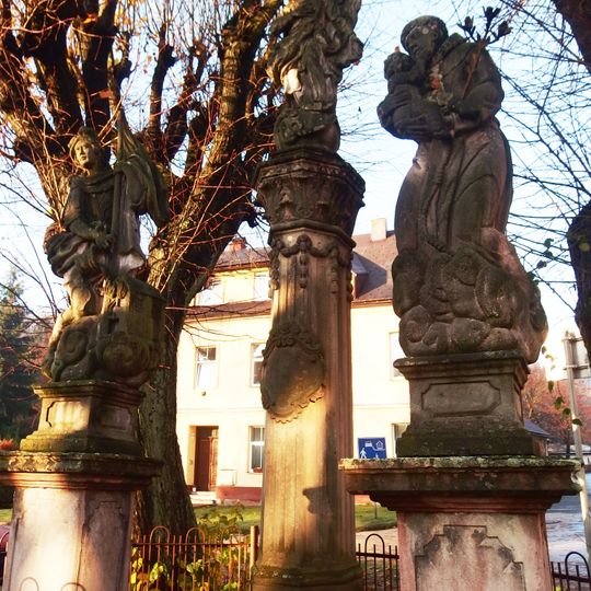 Sousoší Panny Marie, svatého Floriána a svatého Antonína