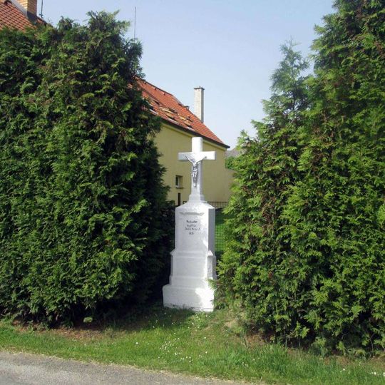 Kříž v Nezbavěticích