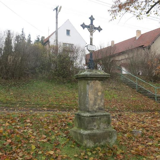Kříž naproti domu 33 v Strážnicích