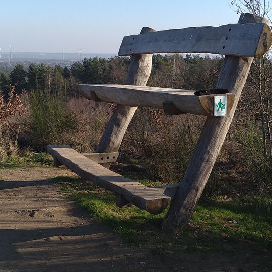 Opera d'arte, installazione, panchina