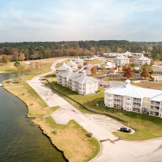 Holiday Inn Club Vacations Piney Shores Resort at Lake Conroe