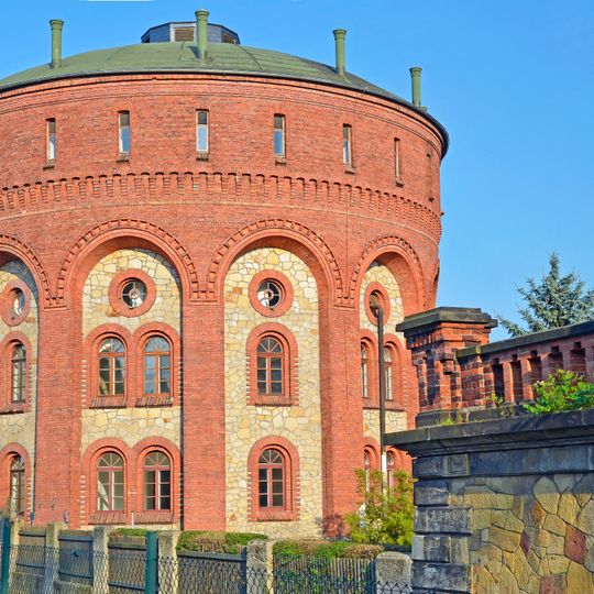 Water tower, water tank and lion relief Gellertstraße 15