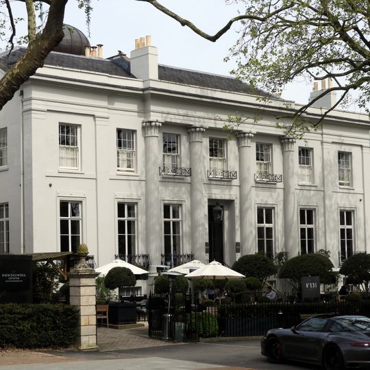 Gloucester Lodge Sherborne Lodge Gate Piers And Gates