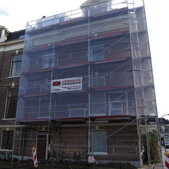 Huis met classicistische kenmerken