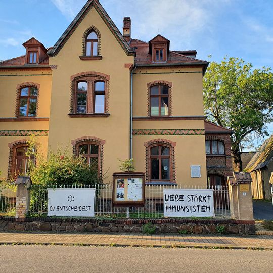 Wurzener Straße 1 - Pfarramt