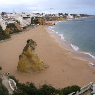 Praia do Túnel