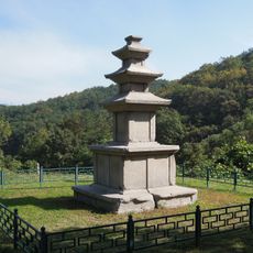 경주 남사리 삼층석탑