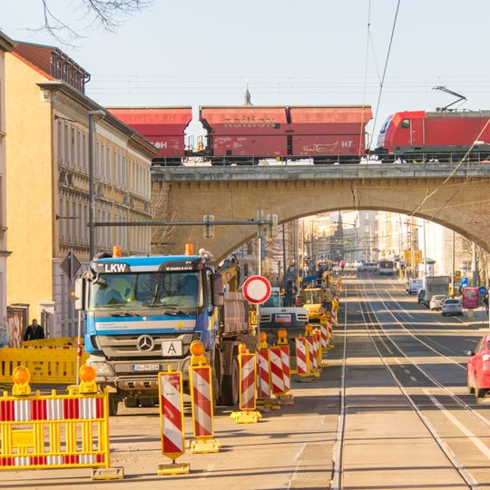 Eisenbahnüberführung Wahrener Viadukt Georg-Schumann-Straße