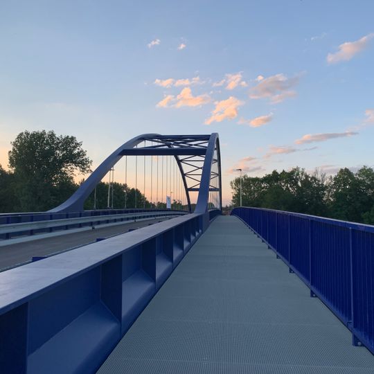 Bridge over the Elbe between Valy and Mělice