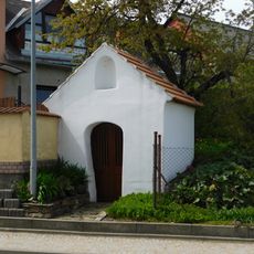 Kaplička u domu č. 15 ve Stonařově