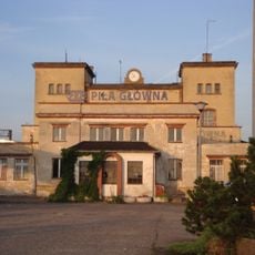 Budynek dworca z wiatami