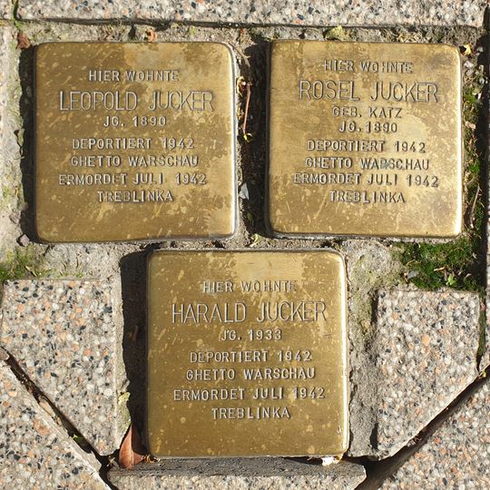 Stolperstein en memoria de Rosa Jucker