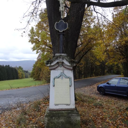 Křížek u památných lip