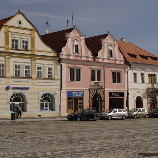 Masarykovo náměstí 8