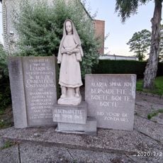 H. Bernadette bid voor ons