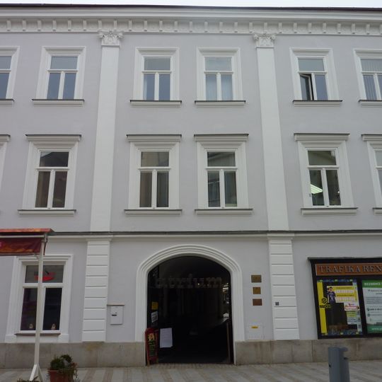 Masarykovo náměstí 158