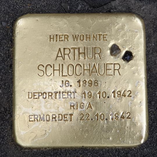 Stolperstein dedicated to Arthur Schlochauer