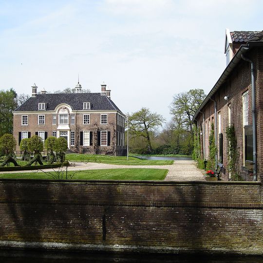 Den Berg: keermuur