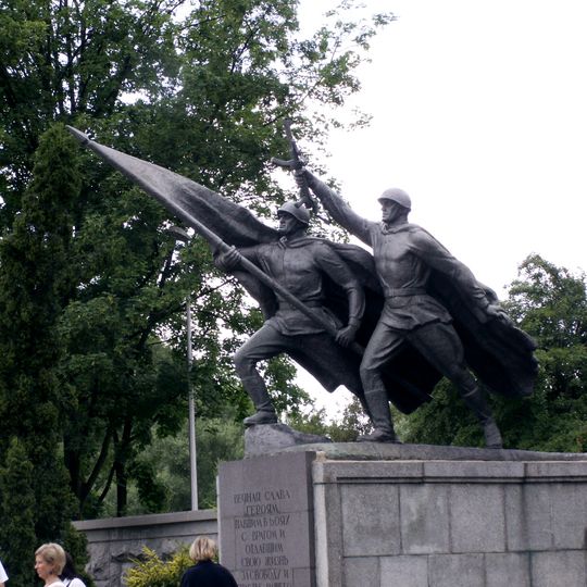Памятник гвардейцам, павшим при штурме города и крепости Кёнигсберг в 1945 г.