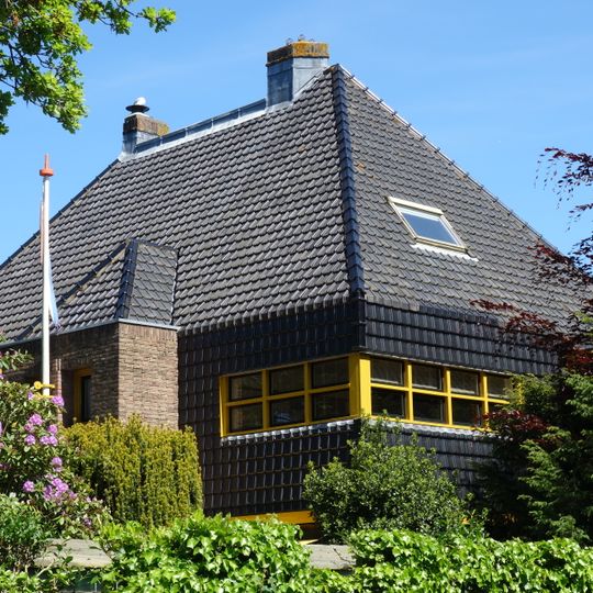 Woonhuis met erfafscheiding