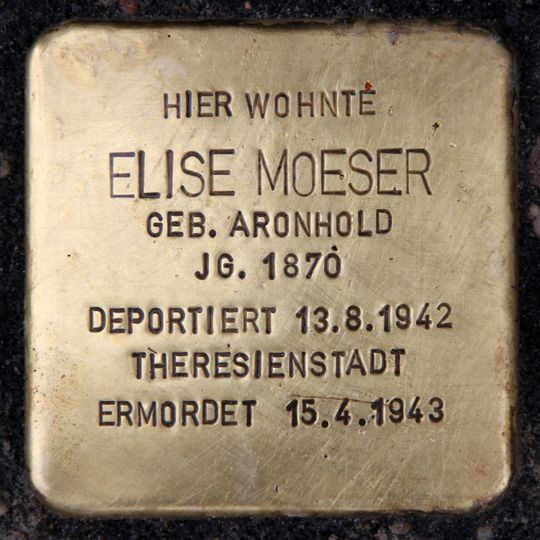 Stolperstein en memoria de Elise Moeser