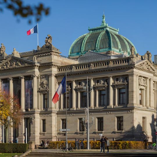 Bibliothèque nationale et universitaire