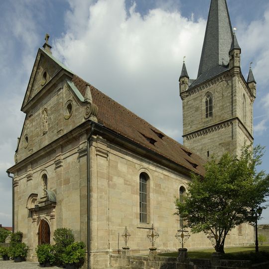 Katholische Pfarrkirche Mariä Geburt und St. Katharina