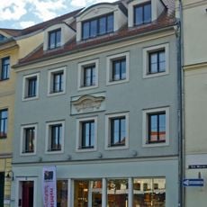 Wohnhaus mit Laden in geschlossener Bebauung Markt 10