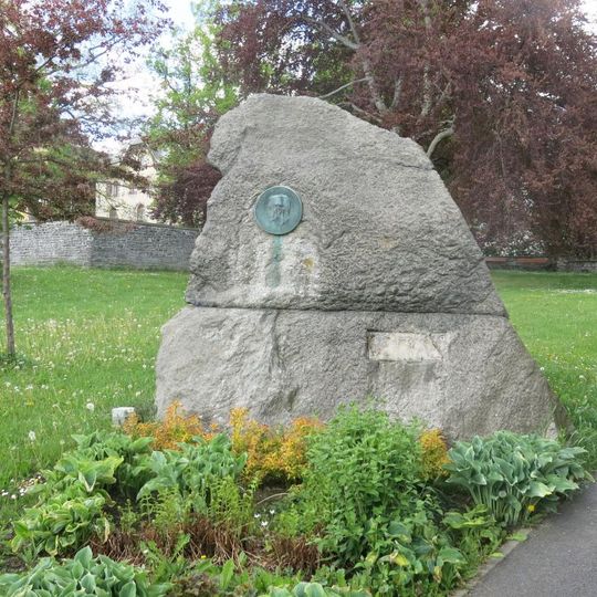 Pomník Julia Fučíka na Kostelním náměstí ve Vejprtech