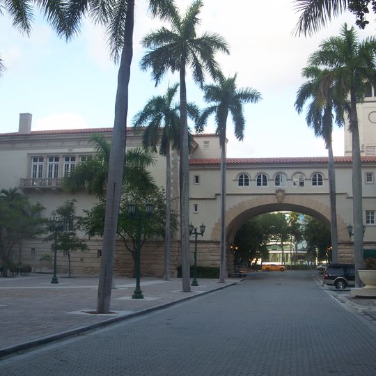 Douglas Entrance