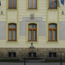 Pamětní deska obětem 2. světové války v Třešti