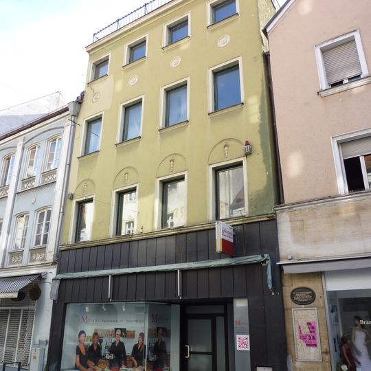 Fraunhoferstraße 18