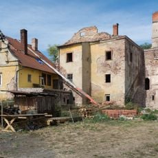 Ścinawka Średnia Castle