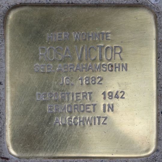 Stolperstein en memoria de Rosa Victor