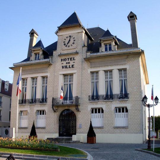 Town hall of Deuil-la-Barre