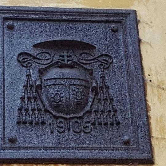 Pamětní deska na zámečku Roželov II