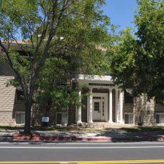 Vachina Apartments-California Apartments