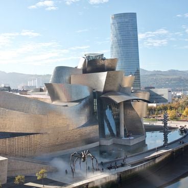 Hur Frank Gehry förvandlade titan och stål till landmärken