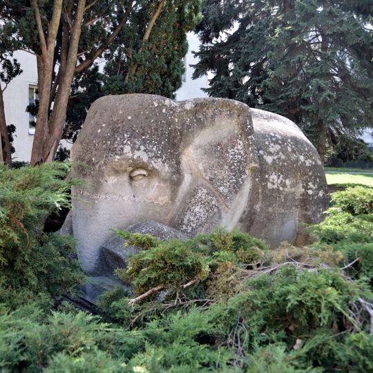 Plastik "Elefant" by Christa Vogelmayer