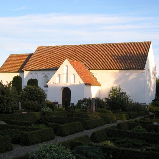 Tolne Church