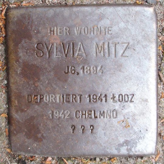 Stolperstein en memoria de Sylvia Mitz