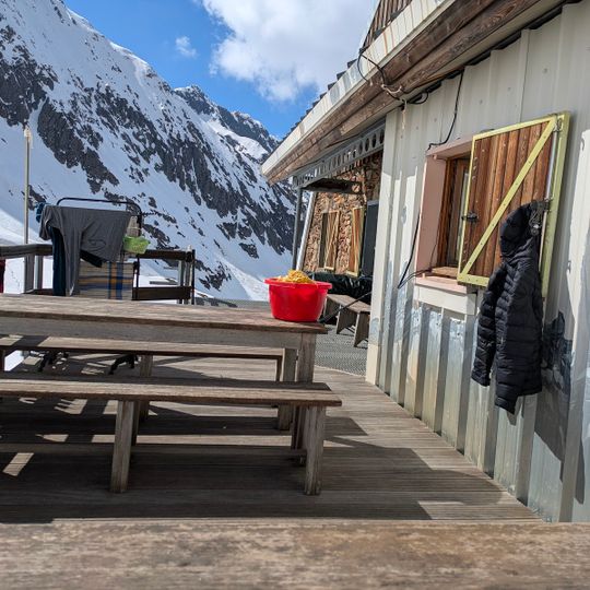 Aire de bivouac du Refuge du Pinet