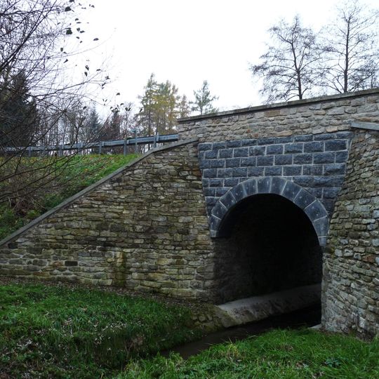 Most silnice II/128 přes Ovčárenský potok