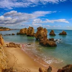 Praia dos Arrifes