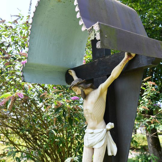 Kruzifix am Hoisnhaus