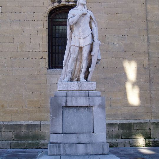 Estatua del rey Alfonso II de Asturias