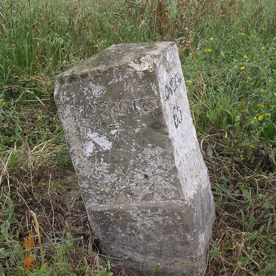 Milestone, E of Gore Street